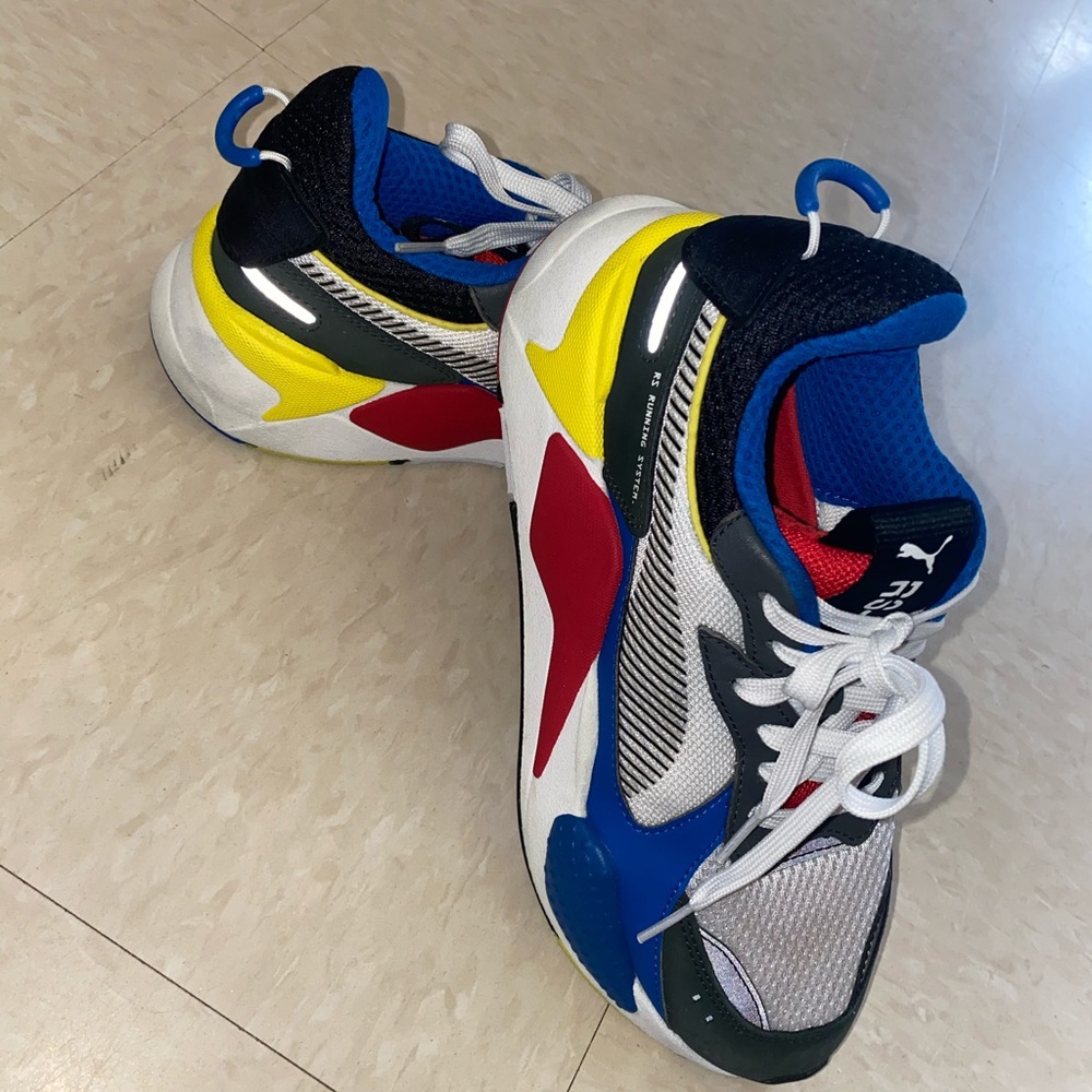 Puma RS runs